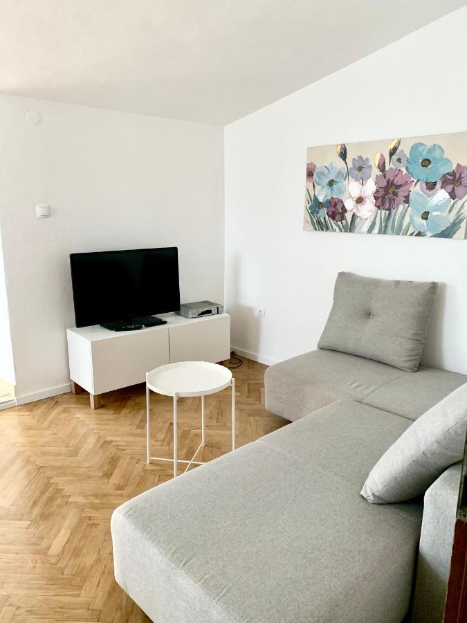 Seaview Apartment Rose 2 โตรกีร์ ภายนอก รูปภาพ